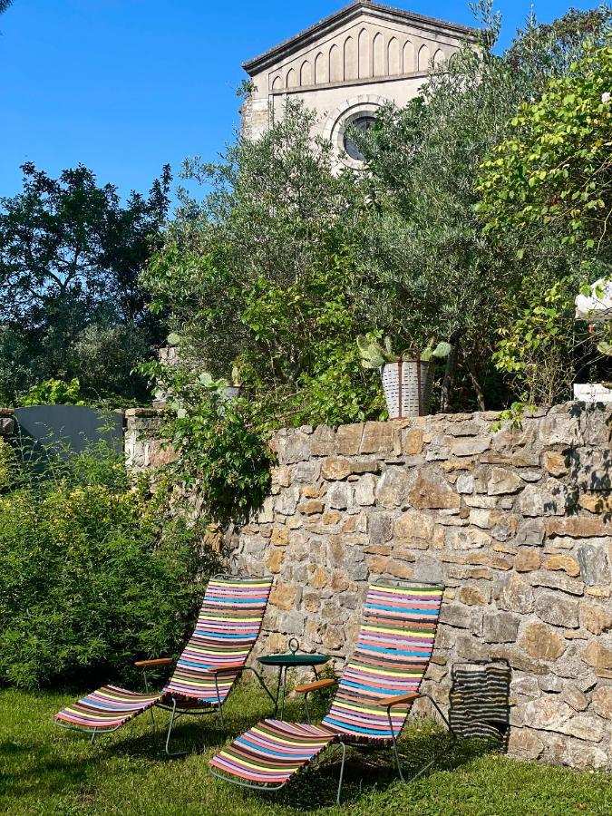 Madame Les Vans - Chambre D'Hotes - Charme Et Design Bed & Breakfast Exterior photo