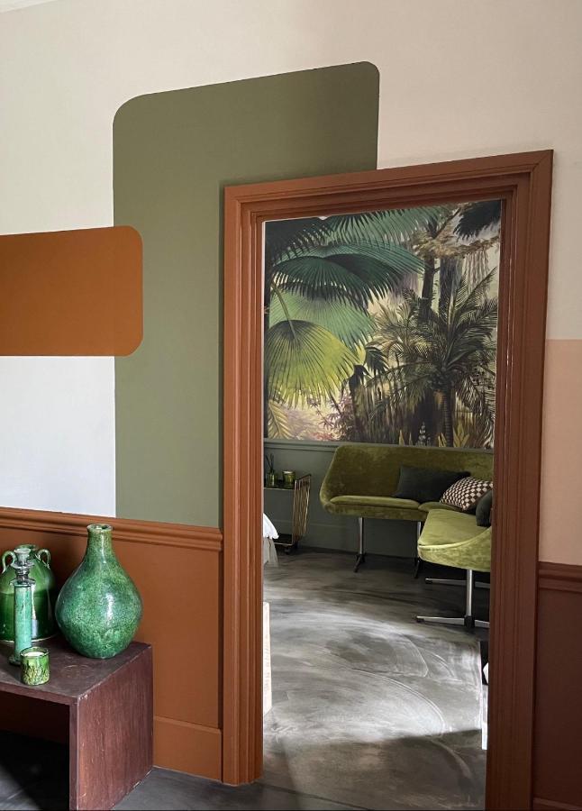 Madame Les Vans - Chambre D'Hotes - Charme Et Design Bed & Breakfast Exterior photo