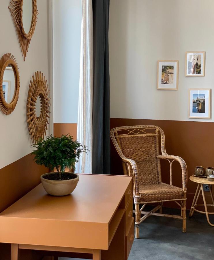 Madame Les Vans - Chambre D'Hotes - Charme Et Design Bed & Breakfast Exterior photo