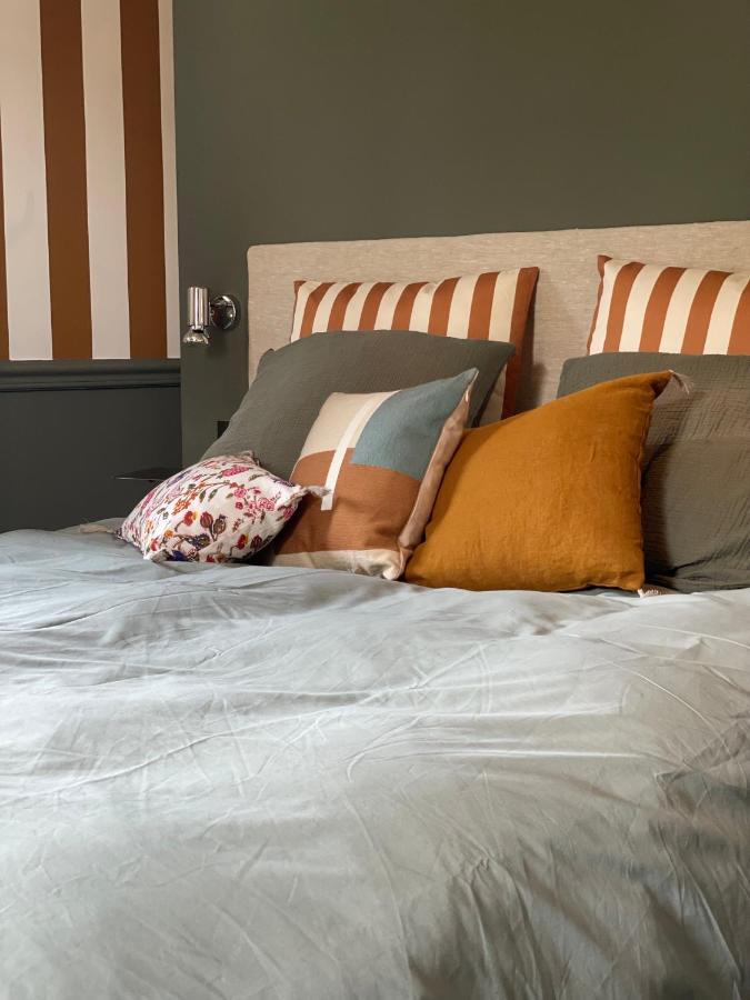 Madame Les Vans - Chambre D'Hotes - Charme Et Design Bed & Breakfast Exterior photo